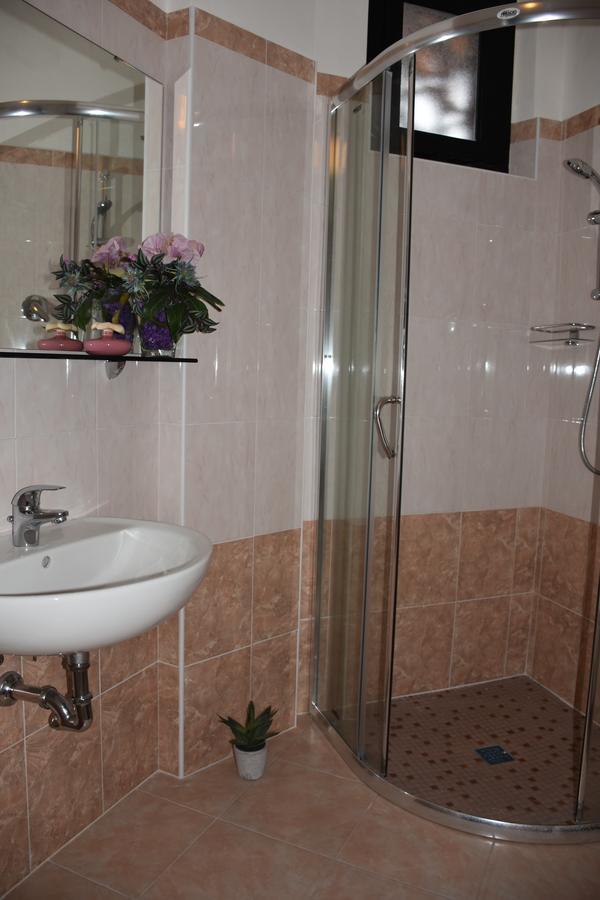 Hotel Gambrinus ริมินี ภายนอก รูปภาพ